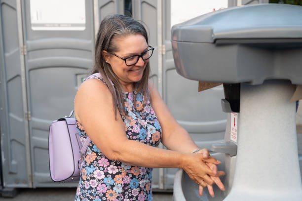 Best Portable toilet rental cost  in Chester, WV